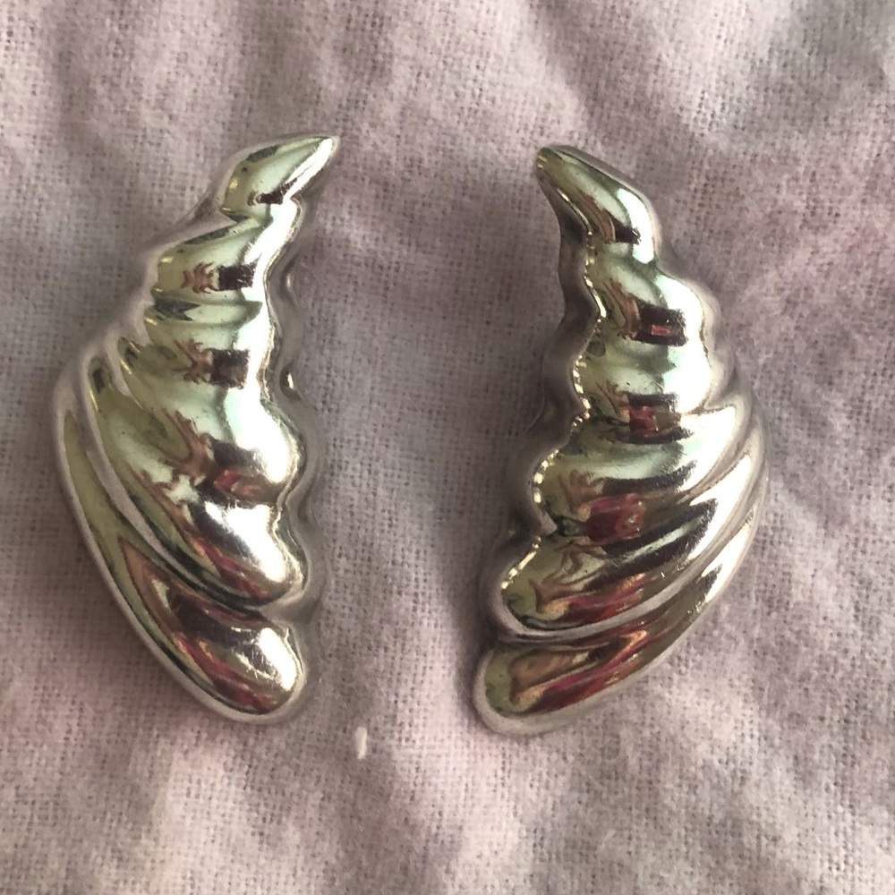 925 Sterling Silver Vintage Ribbed Earrings